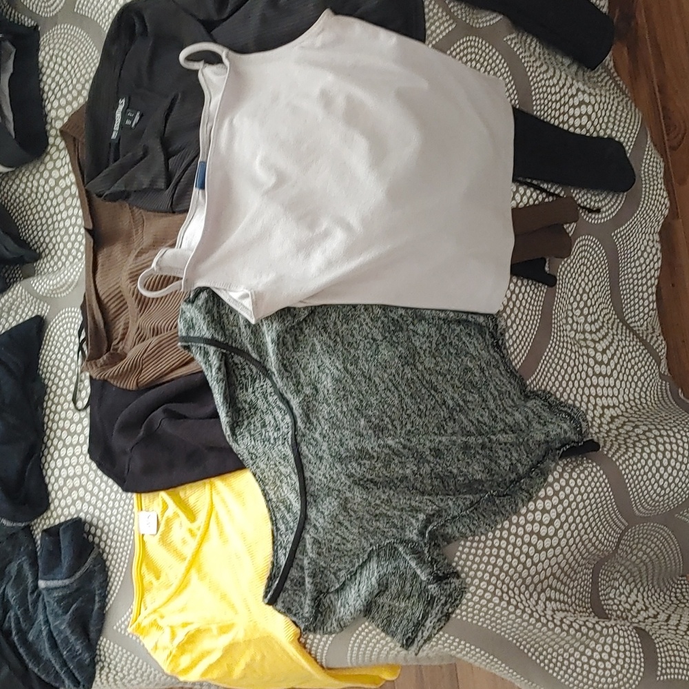 Bundle of tops/crop